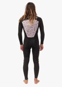 Vissla 7 Seas 3-2 Full Chest Zip Wetsuit - Black With Jade Logos 12 Vissla 7 Seas 3-2 Full Chest Zip Wetsuit - Black With Jade Logos -Vissla Shop MW32Y7FC BLK 13